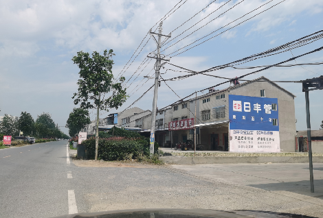 凉山如何能保证墙体广告的醒目性？