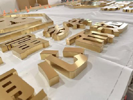 凉山拉丝不锈钢字的特点。